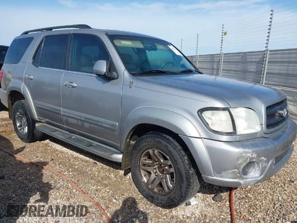 ✅ 2001 Toyota Sequoia SR5 • VIN: 5TDZT34A71S028573 • Lot: 42061154. Listed on IAAI with 274,467 mi. Free auction sales archive from the USA and detailed vehicle history report at DreamBid. Image 1.