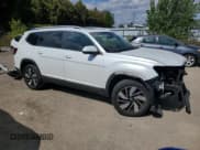 ✅ 2024 Volkswagen Atlas SEL • VIN: 1V2BR2CA0RC503357 • Lot: 70573105. Wystawiony na Copart z przebiegiem 29 085 mil. Bezpłatny archiwum sprzedaży aukcyjnych z USA i szczegółowy raport historii pojazdu na DreamBid. Zdjęcie 4.