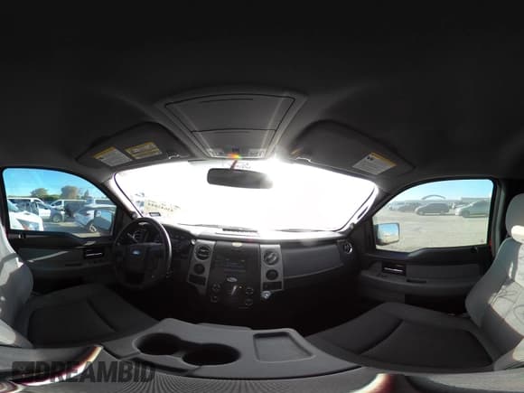 ✅ 2014 Ford F-150 FX4 • VIN: 1FTFW1EF8EKG31330 • Lot: 43642844. Wystawiony na IAAI z przebiegiem 106 722 mil. Bezpłatny archiwum sprzedaży aukcyjnych z USA i szczegółowy raport historii pojazdu na DreamBid. Zdjęcie 18.