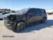 ✅ 2021 Chevrolet Suburban RST • VIN: 1GNSCEKD5MR256317 • Lot: 46294685. Wystawiony na Copart z przebiegiem 72 688 mil. Bezpłatny archiwum sprzedaży aukcyjnych z USA i szczegółowy raport historii pojazdu na DreamBid. Zdjęcie 1.
