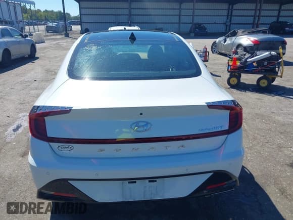 ✅ 2020 Hyundai Sonata Limited • VIN: 5NPEH4J28LH055924 • Лот: 43435363. Опубликован ранее на IAAI с пробегом 28 528 миль. Бесплатный доступ к архиву аукционных продаж из США и подробный отчёт об истории автомобиля на DreamBid. Изображение 16.