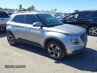 ✅ 2023 Hyundai Venue SEL • VIN: KMHRC8A31PU266325 • Lot: 43462485. Wystawiony na IAAI z przebiegiem 58 367 mil. Bezpłatny archiwum sprzedaży aukcyjnych z USA i szczegółowy raport historii pojazdu na DreamBid. Zdjęcie 1.