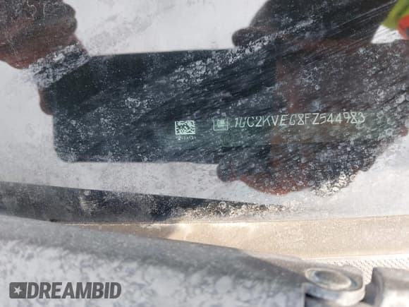 ✅ 2015 Chevrolet Silverado 2500HD LT • VIN: 1GC2KVEG8FZ544983 • Lot: 42264875. Wystawiony na IAAI z przebiegiem 186 478 mil. Bezpłatny archiwum sprzedaży aukcyjnych z USA i szczegółowy raport historii pojazdu na DreamBid. Zdjęcie 9.