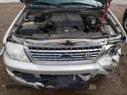 ✅ 2003 Ford Explorer Limited • VIN: 1FMDU75W43ZA67594 • Lot: 54371714. Wystawiony na Copart z przebiegiem 198 429 mil. Bezpłatny archiwum sprzedaży aukcyjnych z USA i szczegółowy raport historii pojazdu na DreamBid. Zdjęcie 12.