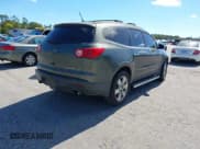 ✅ 2011 Chevrolet Traverse LTZ • VIN: 1GNKRLED9BJ141777 • Lot: 43581134. Wystawiony na IAAI z przebiegiem Nie podano. Bezpłatny archiwum sprzedaży aukcyjnych z USA i szczegółowy raport historii pojazdu na DreamBid. Zdjęcie 4.