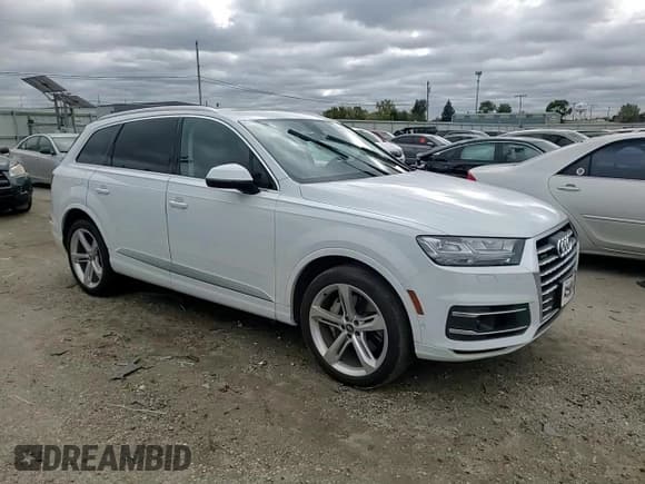 ✅ 2019 Audi Q7 Prestige • VIN: WA1VAAF7XKD001935 • Лот: 82694575. Опубликован ранее на Copart с пробегом 81 806 миль. Бесплатный доступ к архиву аукционных продаж из США и подробный отчёт об истории автомобиля на DreamBid. Изображение 14.