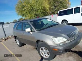 ✅ 2001 Lexus RX 300 • VIN: JTJGF10UX10110414 • Lot: 43491641. Wystawiony na IAAI z przebiegiem Nie podano. Bezpłatny archiwum sprzedaży aukcyjnych z USA i szczegółowy raport historii pojazdu na DreamBid. Zdjęcie 1.