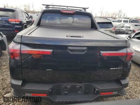 2022 Hyundai Santa Cruz SEL Premium с VIN 5NTJDDAF5NH038256, выставлен на аукционе Copart как лот 83506344 с пробегом 101 840 миль миль и Списание • Salvage title. История ставок и продаж доступна на DreamBid. Изображение 6.