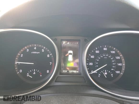 ✅ 2017 Hyundai Santa Fe Ultimate • VIN: 5XYZW4LA9HG420380 • Lot: 92882325. Listed on Copart with 137,762 mi. Free auction sales archive from the USA and detailed vehicle history report at DreamBid. Image 9.