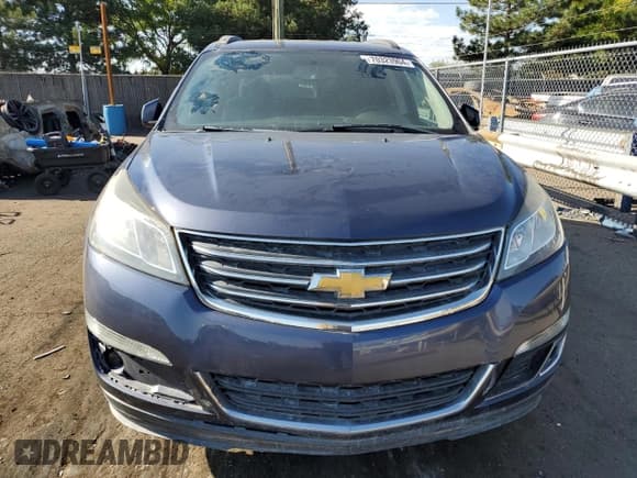 ✅ 2014 Chevrolet Traverse LT • VIN: 1GNKRGKD5EJ160746 • Lot: 70323904. Wystawiony na Copart z przebiegiem 134 657 mil. Bezpłatny archiwum sprzedaży aukcyjnych z USA i szczegółowy raport historii pojazdu na DreamBid. Zdjęcie 5.