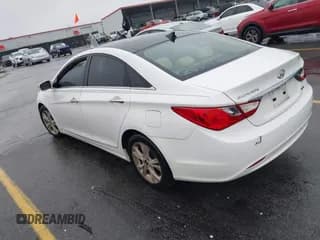 ✅ 2012 Hyundai Sonata SE • VIN: 5NPEC4AC8CH315018 • Lot: 43529582. Listed on IAAI with 226,211 mi. Free auction sales archive from the USA and detailed vehicle history report at DreamBid. Image 3.