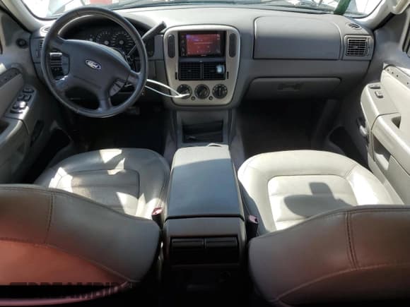 ✅ 2004 Ford Explorer XLT • VIN: 1FMZU63K94UA73213 • Лот: 84779795. Опубликован ранее на Copart с пробегом 115 038 миль. Бесплатный доступ к архиву аукционных продаж из США и подробный отчёт об истории автомобиля на DreamBid. Изображение 8.