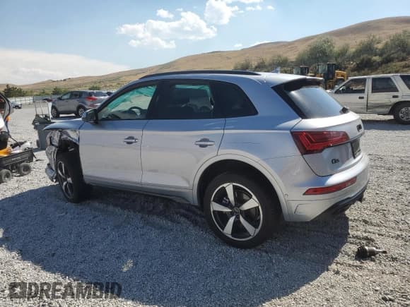 ✅ 2023 Audi Q5 S line Prestige • VIN: WA1FAAFYXP2194734 • Lot: 71565895. Wystawiony na Copart z przebiegiem 8 408 mil. Bezpłatny archiwum sprzedaży aukcyjnych z USA i szczegółowy raport historii pojazdu na DreamBid. Zdjęcie 2.