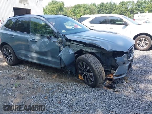 ✅ 2023 Volvo XC60 Plus Dark Theme • VIN: YV4L12RW6P1311978 • Lot: 42758402. Listed on IAAI with 22,313 mi. Free auction sales archive from the USA and detailed vehicle history report at DreamBid. Image 1.