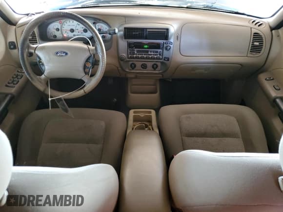 ✅ 2003 Ford Explorer Sport Trac XLS • VIN: 1FMZU67EX3UB07727 • Lot: 91690375. Wystawiony na Copart z przebiegiem 231 447 mil. Bezpłatny archiwum sprzedaży aukcyjnych z USA i szczegółowy raport historii pojazdu na DreamBid. Zdjęcie 7.