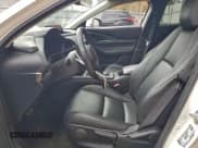 ✅ 2021 Mazda CX-30 Select • VIN: 3MVDMABL0MM235812 • Lot: 94223675. Wystawiony na Copart z przebiegiem Nie podano. Bezpłatny archiwum sprzedaży aukcyjnych z USA i szczegółowy raport historii pojazdu na DreamBid. Zdjęcie 7.