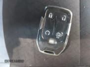 ✅ 2020 Chevrolet Silverado 1500 RST • VIN: 1GCUYEED3LZ113721 • Lot: 42639134. Wystawiony na IAAI z przebiegiem 228 411 mil. Bezpłatny archiwum sprzedaży aukcyjnych z USA i szczegółowy raport historii pojazdu na DreamBid. Zdjęcie 11.