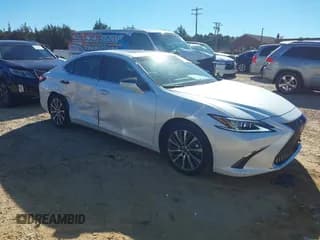 ✅ 2020 Lexus ES 350 • VIN: 58ADZ1B17LU078893 • Lot: 43446489. Listed on IAAI with 52,310 mi. Free auction sales archive from the USA and detailed vehicle history report at DreamBid. Image 1.