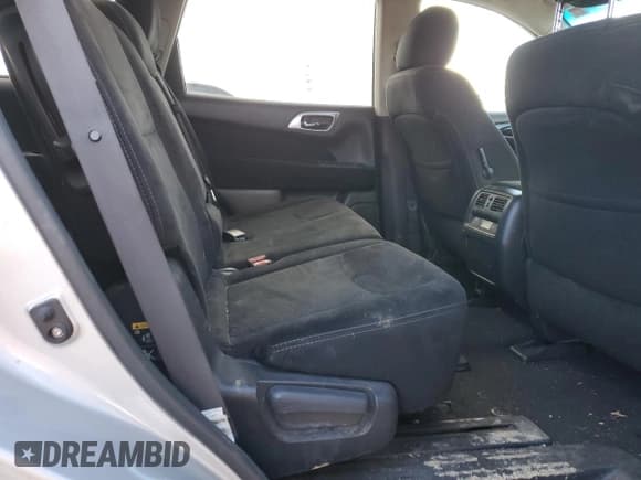 ✅ 2015 Nissan Pathfinder SL • VIN: 5N1AR2MN8FC600151 • Lot: 47895095. Wystawiony na Copart z przebiegiem 150 176 mil. Bezpłatny archiwum sprzedaży aukcyjnych z USA i szczegółowy raport historii pojazdu na DreamBid. Zdjęcie 11.