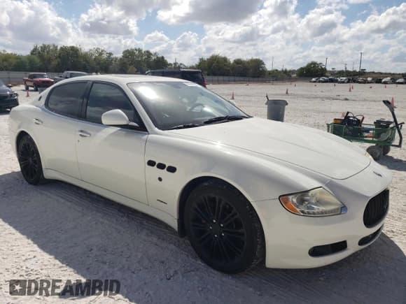 ✅ 2011 Maserati Quattroporte • VIN: ZAM39FKA2B0054362 • Lot: 78147354. Listed on Copart with 43,289 mi. Free auction sales archive from the USA and detailed vehicle history report at DreamBid. Image 4.