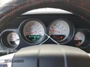 ✅ 2013 Dodge Challenger R/T Classic • VIN: 2C3CDYBT0DH523998 • Lot: 81181944. Wystawiony na Copart z przebiegiem 102 111 mil. Bezpłatny archiwum sprzedaży aukcyjnych z USA i szczegółowy raport historii pojazdu na DreamBid. Zdjęcie 9.