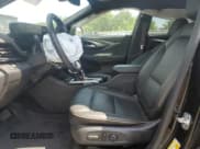 ✅ 2025 Buick Envista Avenir • VIN: KL47LCEP9SB070577 • Lot: 69259535. Wystawiony na Copart z przebiegiem 10 219 mil. Bezpłatny archiwum sprzedaży aukcyjnych z USA i szczegółowy raport historii pojazdu na DreamBid. Zdjęcie 7.