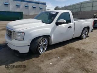 ✅ 2013 GMC Sierra 1500 Work Truck • VIN: 1GTN1TEX0DZ165042 • Лот: 54848375. Опубликован ранее на Copart с пробегом Не указан. Бесплатный доступ к архиву аукционных продаж из США и подробный отчёт об истории автомобиля на DreamBid. Изображение 1.