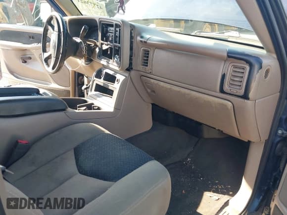 ✅ 2004 Chevrolet Avalanche Z66 • VIN: 3GNEC12T44G143228 • Lot: 42773621. Listed on IAAI with 235,336 mi. Free auction sales archive from the USA and detailed vehicle history report at DreamBid. Image 5.