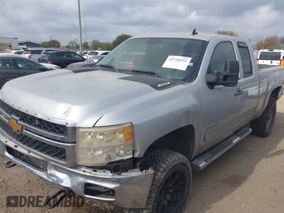 ✅ 2011 Chevrolet Silverado 2500HD LT • VIN: 1GC2KXCG4BZ314530 • Lot: 43730151. Wystawiony na IAAI z przebiegiem 245 803 mil. Bezpłatny archiwum sprzedaży aukcyjnych z USA i szczegółowy raport historii pojazdu na DreamBid. Zdjęcie 2.