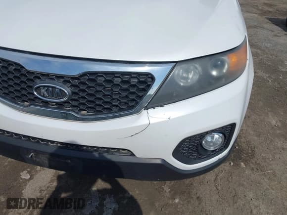 ✅ 2013 Kia Sorento EX • VIN: 5XYKU3A6XDG357204 • Lot: 42429459. Wystawiony na IAAI z przebiegiem 178 310 mil. Bezpłatny archiwum sprzedaży aukcyjnych z USA i szczegółowy raport historii pojazdu na DreamBid. Zdjęcie 6.