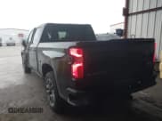 ✅ 2021 Chevrolet Silverado 1500 RST • VIN: 3GCPWDED0MG131690 • Lot: 42199939. Wystawiony na IAAI z przebiegiem 83 298 mil. Bezpłatny archiwum sprzedaży aukcyjnych z USA i szczegółowy raport historii pojazdu na DreamBid. Zdjęcie 3.