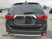 2017 Mitsubishi Outlander SE с VIN JA4AD3A38HZ005774, выставлен на аукционе Copart как лот 82360745 с пробегом 137 158 миль миль и Списание • Salvage title. История ставок и продаж доступна на DreamBid. Изображение 6.