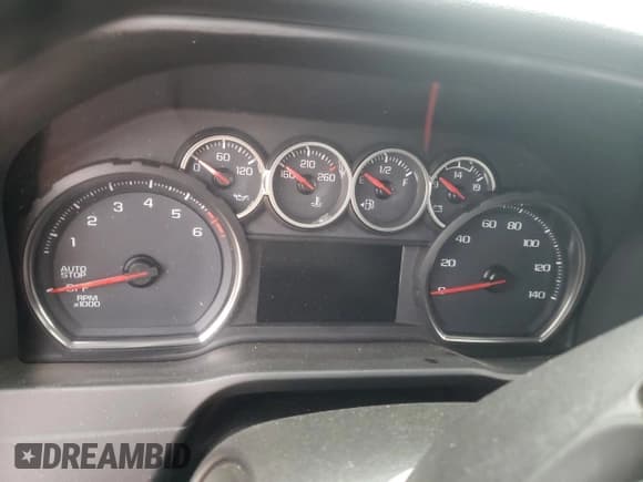 ✅ 2020 Chevrolet Silverado 1500 LT • VIN: 1GCRWCED6LZ380464 • Lot: 69937074. Wystawiony na Copart z przebiegiem Nie podano. Bezpłatny archiwum sprzedaży aukcyjnych z USA i szczegółowy raport historii pojazdu na DreamBid. Zdjęcie 9.