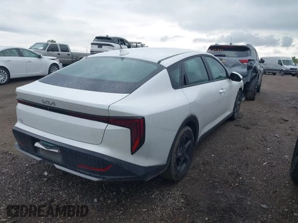 ✅ 2025 Kia K4 LXS • VIN: 3KPFT4DE2SE054490 • Лот: 43300750. Опубликован ранее на IAAI с пробегом 20 713 миль. Бесплатный доступ к архиву аукционных продаж из США и подробный отчёт об истории автомобиля на DreamBid. Изображение 4.