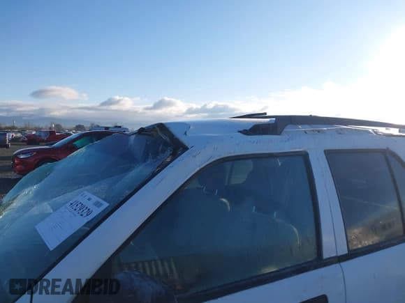 ✅ 2001 Isuzu Rodeo S • VIN: 4S2DM58W014335513 • Лот: 41529329. Опубликован ранее на IAAI с пробегом 173 891 миль. Бесплатный доступ к архиву аукционных продаж из США и подробный отчёт об истории автомобиля на DreamBid. Изображение 6.