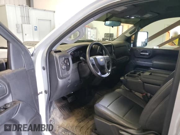 ✅ 2022 Chevrolet Silverado 2500HD Work Truck • VIN: 1GC0WLE73NF281432 • Lot: 42645235. Listed on Copart with 18,293 mi. Free auction sales archive from the USA and detailed vehicle history report at DreamBid. Image 8.