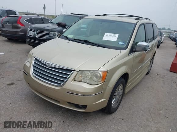 ✅ 2010 Chrysler Town & Country Limited • VIN: 2A4RR7DX5AR361352 • Lot: 39364282. Wystawiony na IAAI z przebiegiem 98 942 mil. Bezpłatny archiwum sprzedaży aukcyjnych z USA i szczegółowy raport historii pojazdu na DreamBid. Zdjęcie 2.