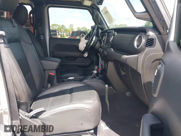 ✅ 2021 Jeep Wrangler Unlimited Sahara • VIN: 1C4HJXEN9MW637288 • Lot: 42553459. Listed on IAAI with 39,362 mi. Free auction sales archive from the USA and detailed vehicle history report at DreamBid. Image 5.