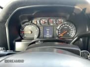 ✅ 2022 Chevrolet Silverado 1500 • VIN: 1HTKHPVM8NH293390 • Lot: 92104025. Wystawiony na Copart z przebiegiem 13 045 mil. Bezpłatny archiwum sprzedaży aukcyjnych z USA i szczegółowy raport historii pojazdu na DreamBid. Zdjęcie 8.