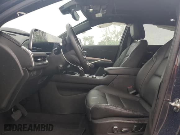 ✅ 2024 Cadillac XT4 FWD Premium Luxury • VIN: 1GYFZCR42RF209431 • Lot: 82129885. Listed on Copart with 3,245 mi. Free auction sales archive from the USA and detailed vehicle history report at DreamBid. Image 7.