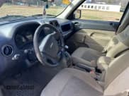 ✅ 2010 Jeep Patriot Sport • VIN: 1J4NT2GB1AD544947 • Лот: 43865449. Опубликован ранее на IAAI с пробегом 190 683 миль. Бесплатный доступ к архиву аукционных продаж из США и подробный отчёт об истории автомобиля на DreamBid. Изображение 5.