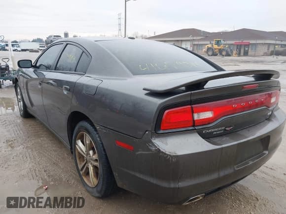 ✅ 2013 Dodge Charger RT Plus • VIN: 2C3CDXDT6DH611851 • Lot: 41679014. Listed on IAAI with 140,477 mi. Free auction sales archive from the USA and detailed vehicle history report at DreamBid. Image 6.