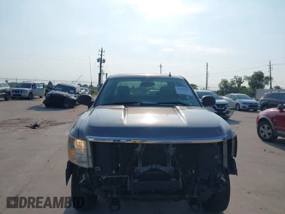 ✅ 2014 Chevrolet Silverado 2500HD LT • VIN: 1GC1CXEG2EF157527 • Lot: 43209361. Listed on IAAI with 193,310 mi. Free auction sales archive from the USA and detailed vehicle history report at DreamBid. Image 12.