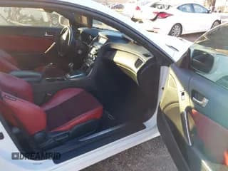 ✅ 2013 Hyundai Genesis Coupe R-Spec • VIN: KMHHU6KJ9DU082871 • Lot: 41536646. Wystawiony na IAAI z przebiegiem 155 891 mil. Bezpłatny archiwum sprzedaży aukcyjnych z USA i szczegółowy raport historii pojazdu na DreamBid. Zdjęcie 5.