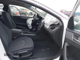 ✅ 2018 Hyundai Sonata SE • VIN: 5NPE24AF1JH718820 • Lot: 43054390. Listed on IAAI with 160,005 mi. Free auction sales archive from the USA and detailed vehicle history report at DreamBid. Image 5.