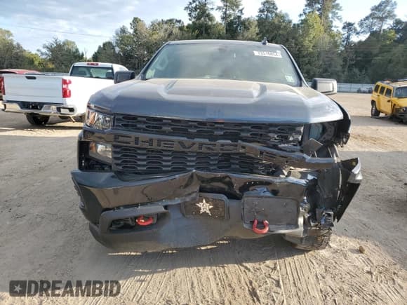 ✅ 2021 Chevrolet Silverado 1500 Custom Trail Boss • VIN: 1GCPYCEF1MZ449324 • Lot: 73516854. Wystawiony na Copart z przebiegiem 78 074 mil. Bezpłatny archiwum sprzedaży aukcyjnych z USA i szczegółowy raport historii pojazdu na DreamBid. Zdjęcie 5.