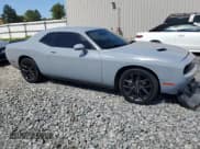 ✅ 2021 Dodge Challenger SXT • VIN: 2C3CDZAG3MH586667 • Lot: 64614374. Wystawiony na Copart z przebiegiem 53 545 mil. Bezpłatny archiwum sprzedaży aukcyjnych z USA i szczegółowy raport historii pojazdu na DreamBid. Zdjęcie 4.