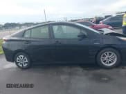 ✅ 2017 Toyota Prius Three • VIN: JTDKARFUXH3532550 • Lot: 43277514. Wystawiony na IAAI z przebiegiem 114 312 mil. Bezpłatny archiwum sprzedaży aukcyjnych z USA i szczegółowy raport historii pojazdu na DreamBid. Zdjęcie 13.