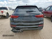 ✅ 2024 Audi Q3 S line Premium Plus • VIN: WA1EECF39R1163600 • Lot: 85544275. Wystawiony na Copart z przebiegiem 18 547 mil. Bezpłatny archiwum sprzedaży aukcyjnych z USA i szczegółowy raport historii pojazdu na DreamBid. Zdjęcie 6.