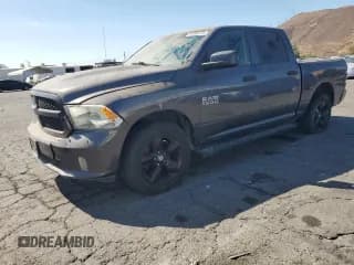 ✅ 2015 Ram 1500 Express • VIN: 1C6RR6KG5FS613889 • Lot: 81095275. Wystawiony na Copart z przebiegiem 168 216 mil. Bezpłatny archiwum sprzedaży aukcyjnych z USA i szczegółowy raport historii pojazdu na DreamBid. Zdjęcie 1.